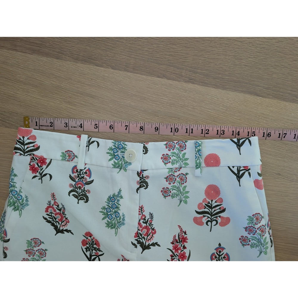 Talbots Scalloped Hem Floral Print Shorts White Pink Blue Cotton Blend Petite 6P - Picture 2 of 8